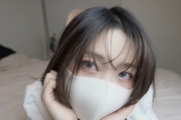 Встретил милую азиатку соседку и развел её на секс